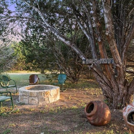 Appartement #3 Wrangler~Bandera Tin Star~Bandera, Tx. Extérieur photo